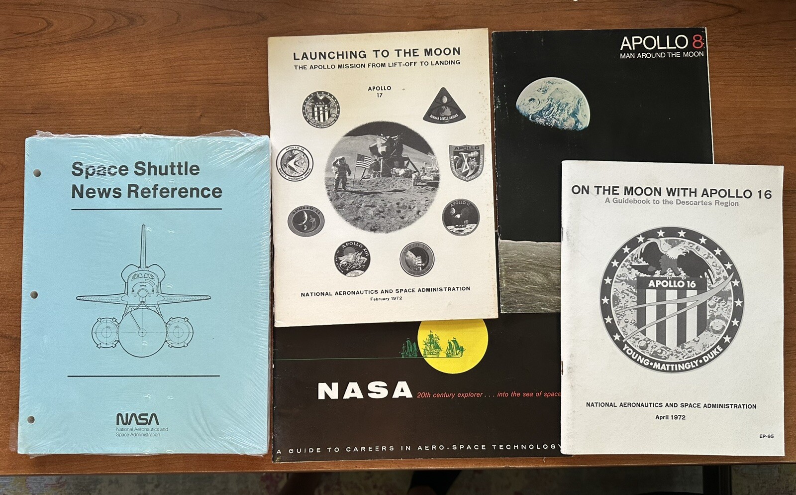 NASA RELEASED SPACE SHUTTLE APOLLO 8 16 17 REFERENCE / SEALED EARLY PROGRAM ITEM