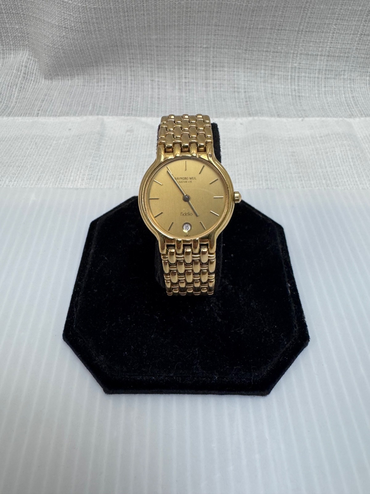 Vintage Raymond Weil 18k Gold Electroplated Geneve Fidelio 4702 Watch 32mm