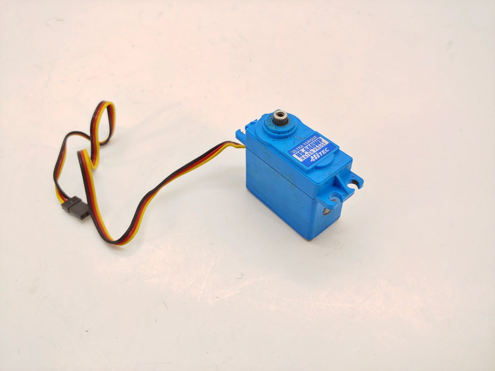 Hitec HS-646WP Analog Waterproof High Voltage Servo HS646WP / HS646 / 646WP