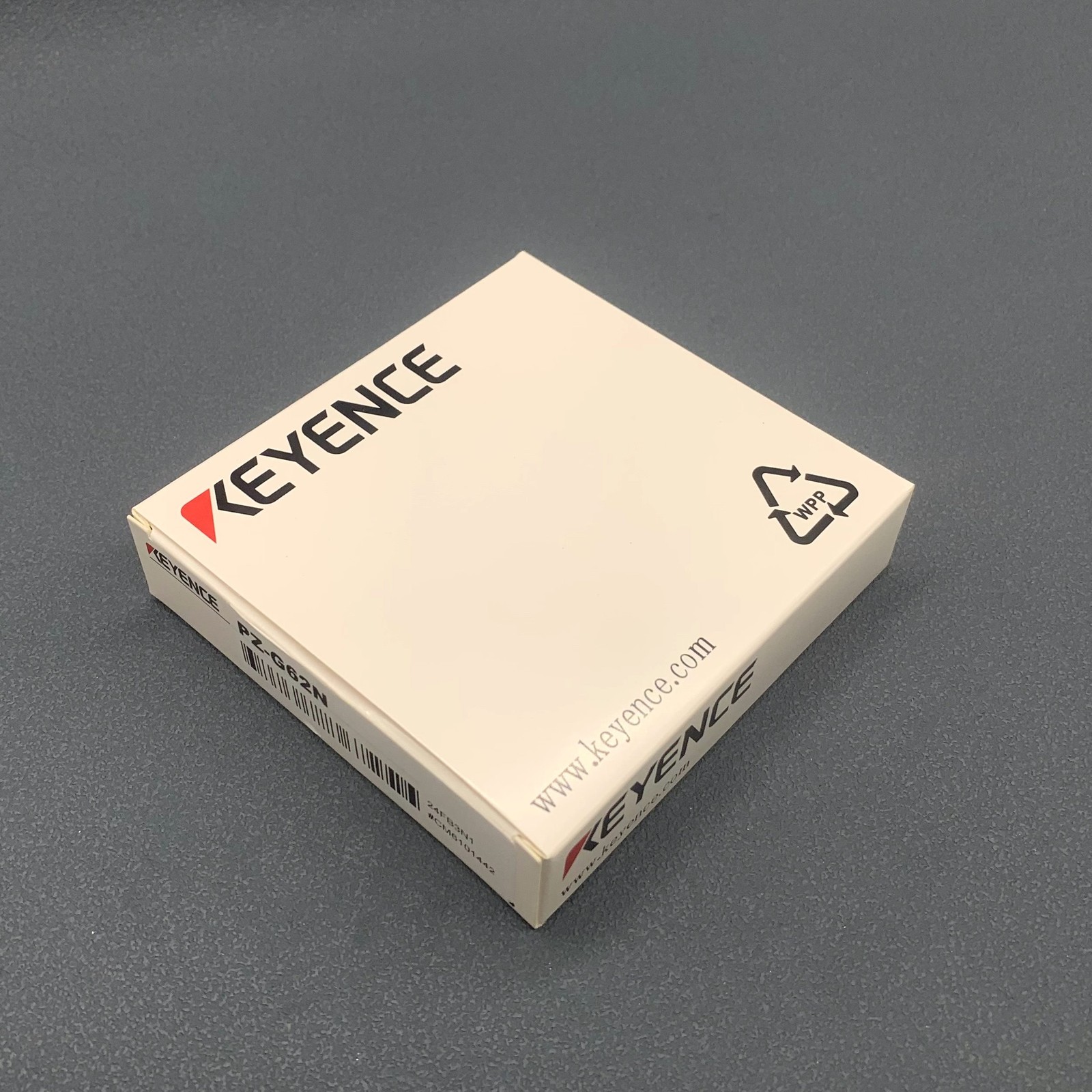 US New In Box Keyence PZ-G62N PZ-G62N Photoelectric Sensor Free Shipping