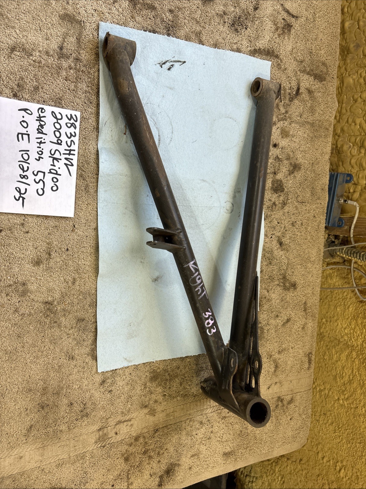2009 skidoo expedition 550 right lower a arm control arm 383