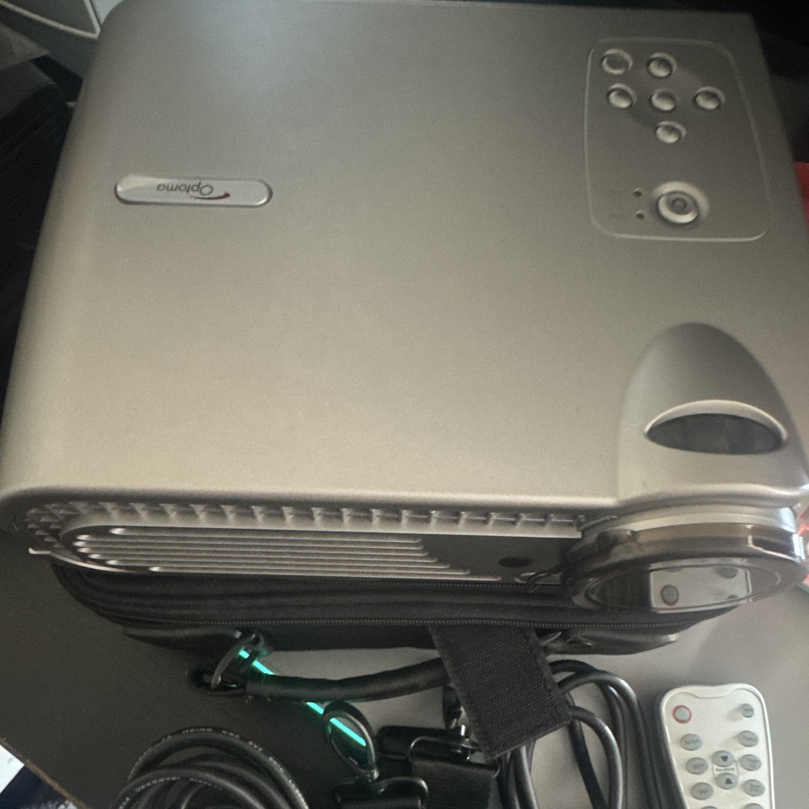 Optoma DLP Desktop Home Theater Projector Silver w/ Remote, Case, VGA Cable
