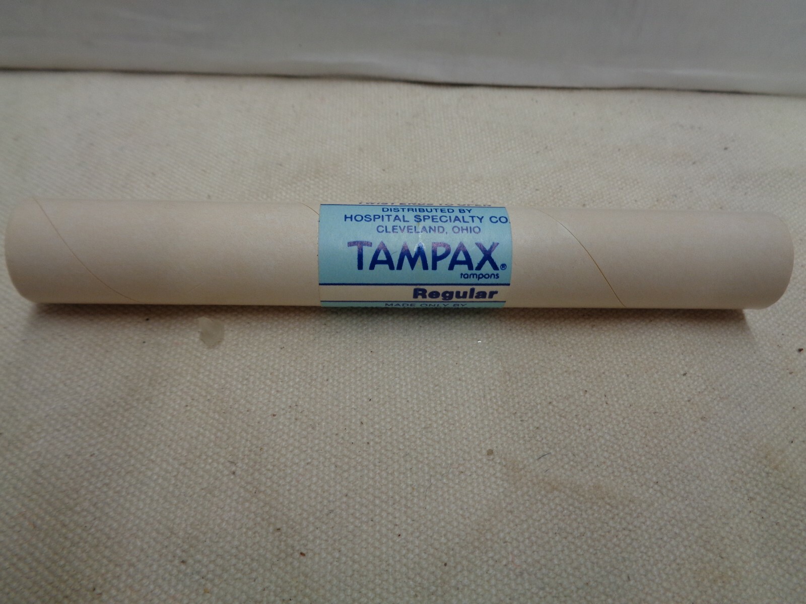 Vintage TAMPAX single tampon for vending machine 1969 1971 old sealed card board