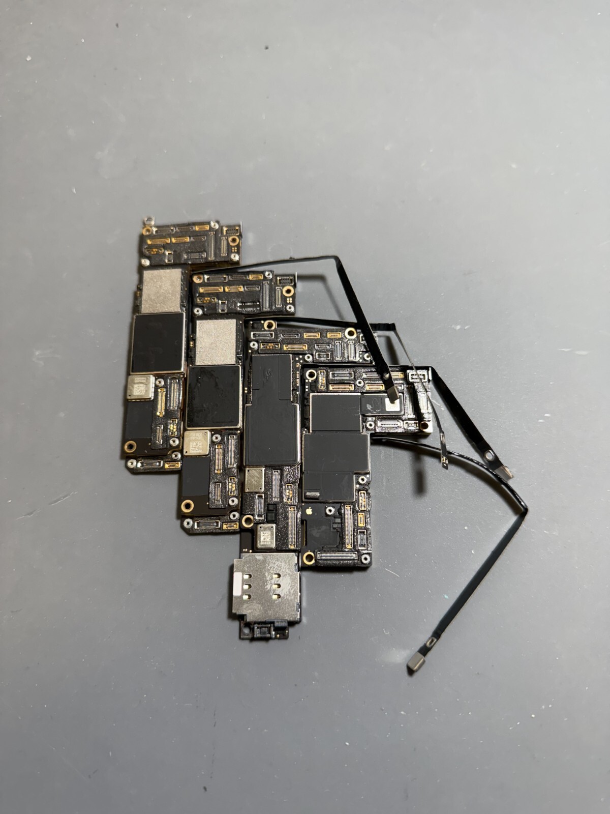 Iphone 11/12/13/14/15PROMAX Logic Board Motherboard Part Use **READ PLEASE**