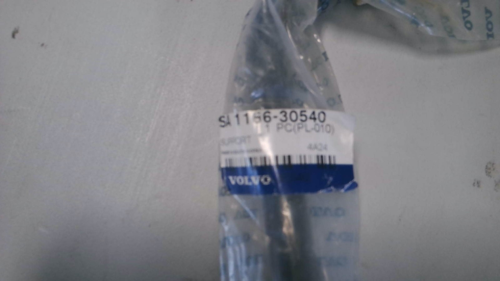 NEW OEM VOLVO SUPPORT 1166-30540 A2EB