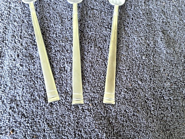 3-Oneida SUNNYBROOK Dinner Forks 8-1/8" VGUC