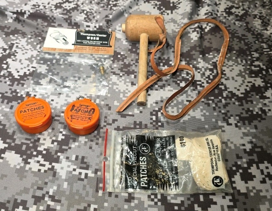 BLACK POWDER MUZZLELOADER LOT TC THOMPSON CENTER WORM PATCHES 50 54 BALL STARTER