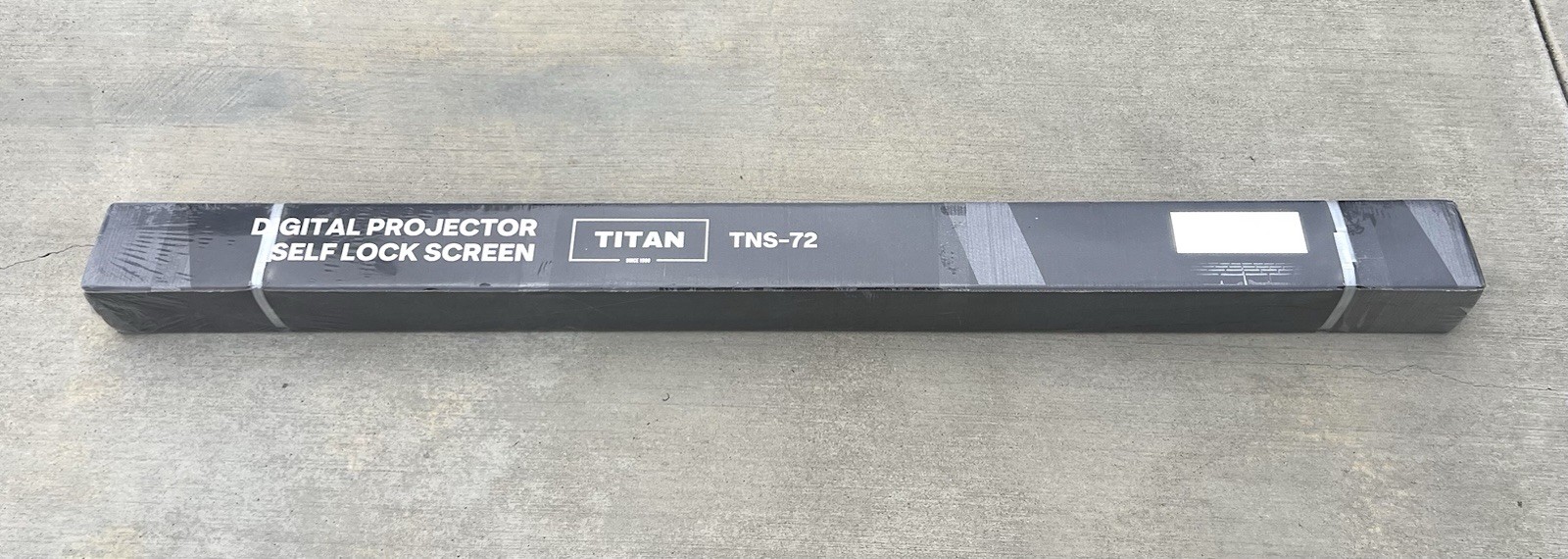 Titan Digital Projector Screen TNS -72 Digital Self Lock Screen New Sealed
