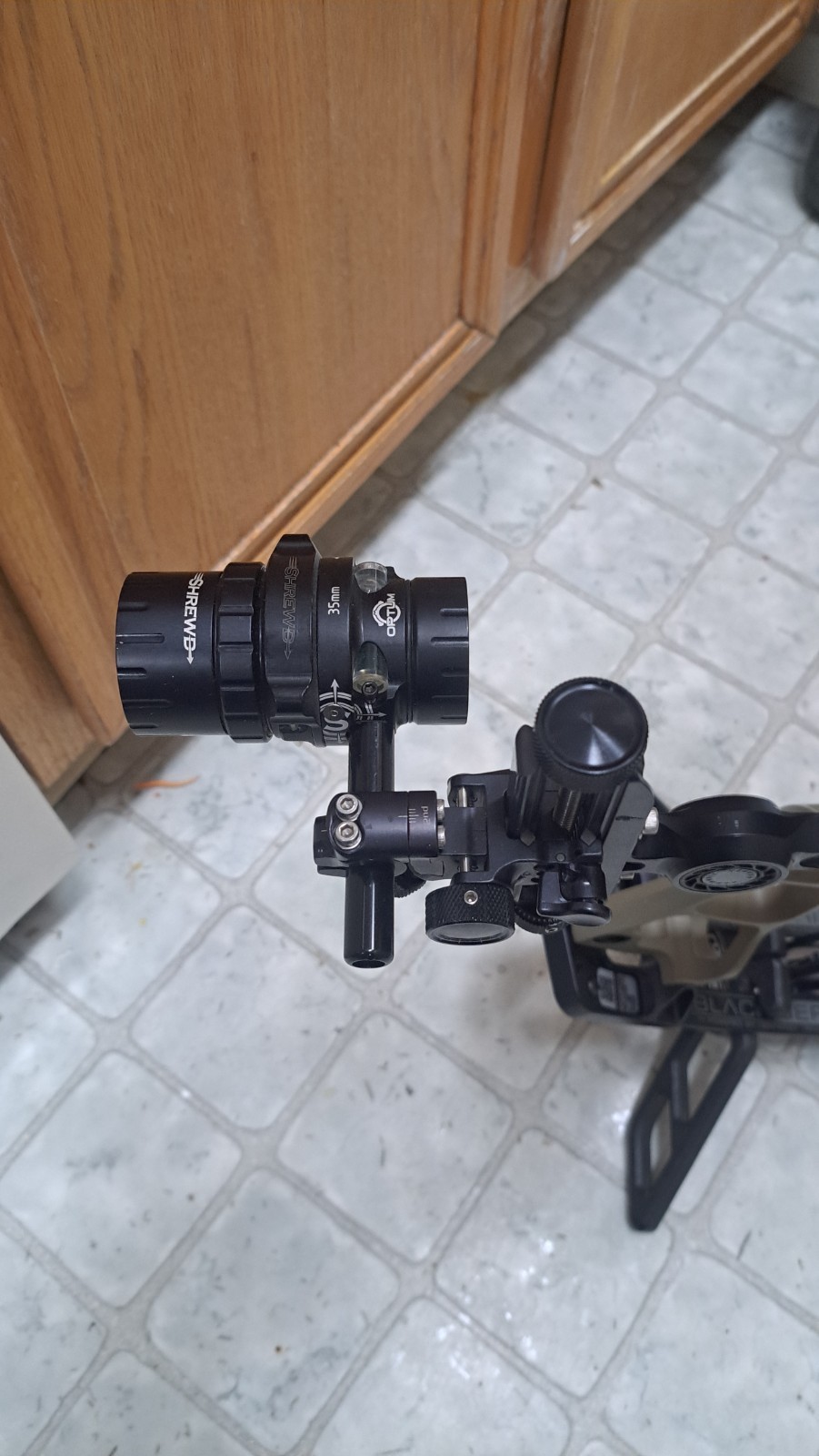 Prime Black 9 series Compound Bow Extras Nice!