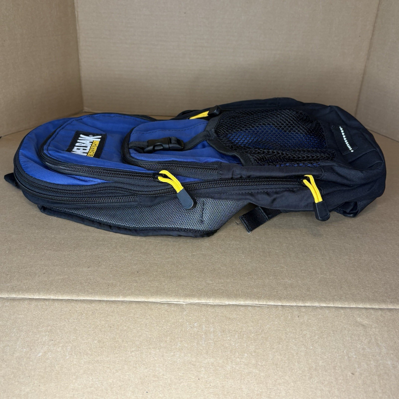 Camelbak Blowfish Hydration Backpack NO Bladder Blue/Black Pre-owned Nice Cond