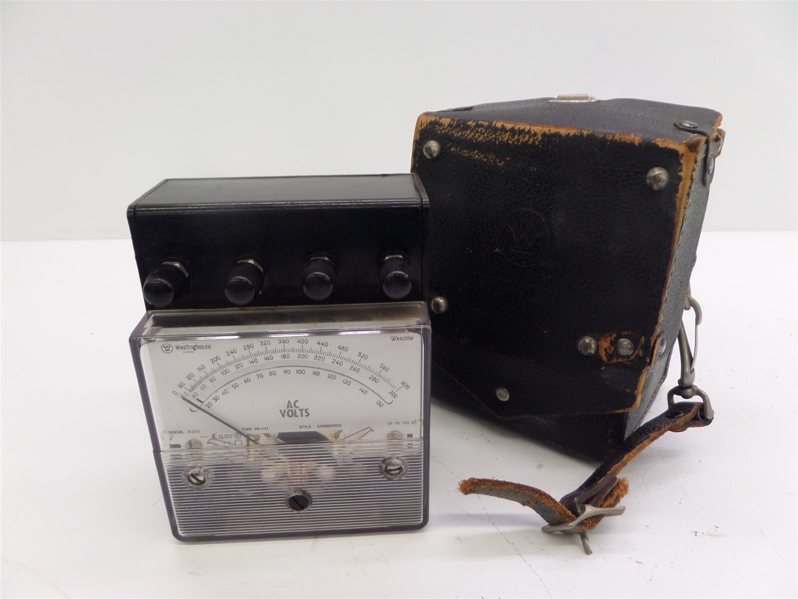 Westinghouse Weschler Type PR-141 AC Voltmeter with Case