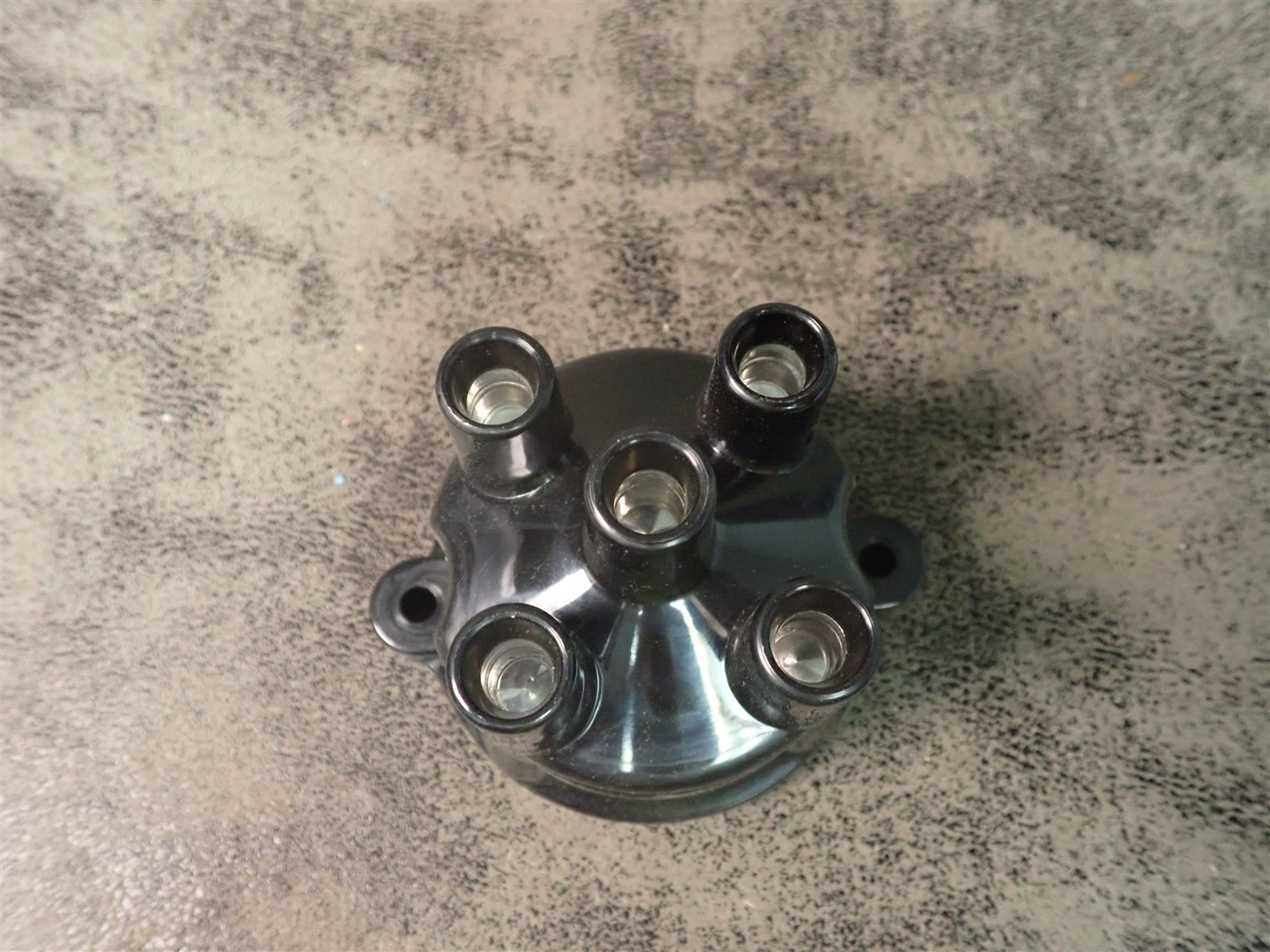 NEW WVE 5D1114 Distributor Cap (SS47)