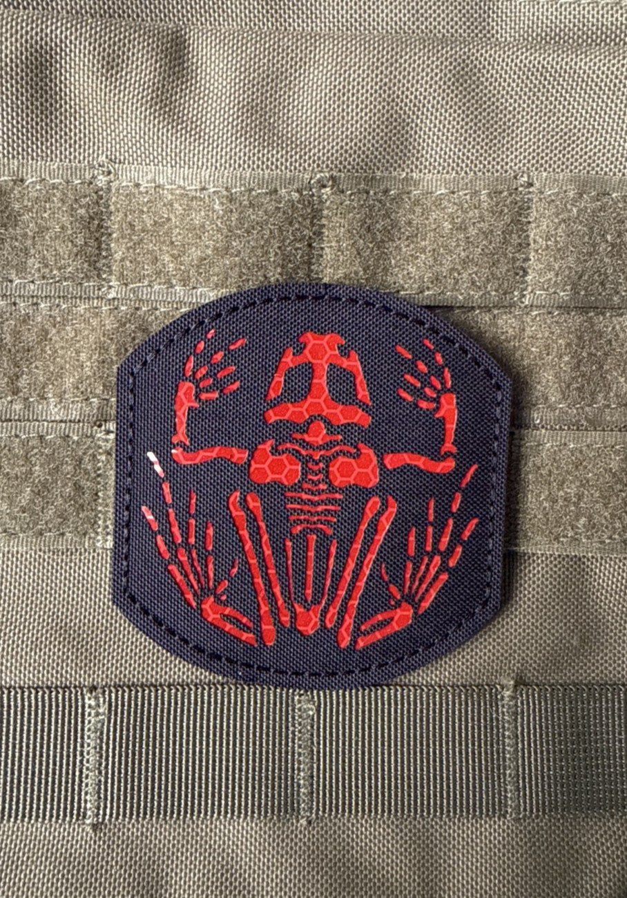 Frog Skull DEVGRU US Navy Seal Frogman IR Reflective Hook Loop Patch Red
