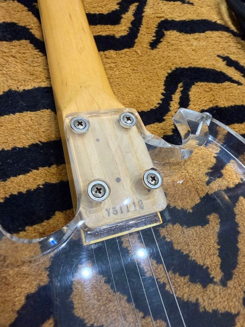 Fernandes Crystal Guitar Hide Model