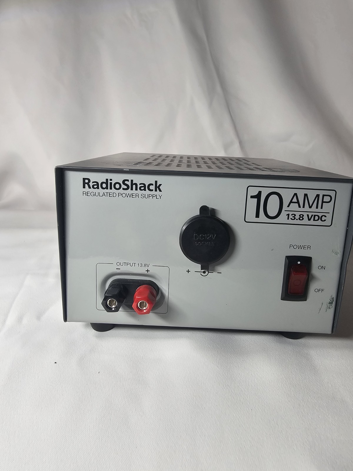 Radio Shack Model 22-506 13.8VDC 10 Amp Power Supply -Tested/works