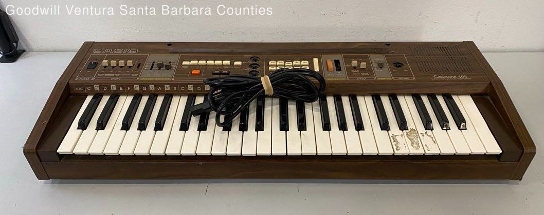 Casio Casiotone 405 Electronic Musical Instrument 49-Key Synthesizer