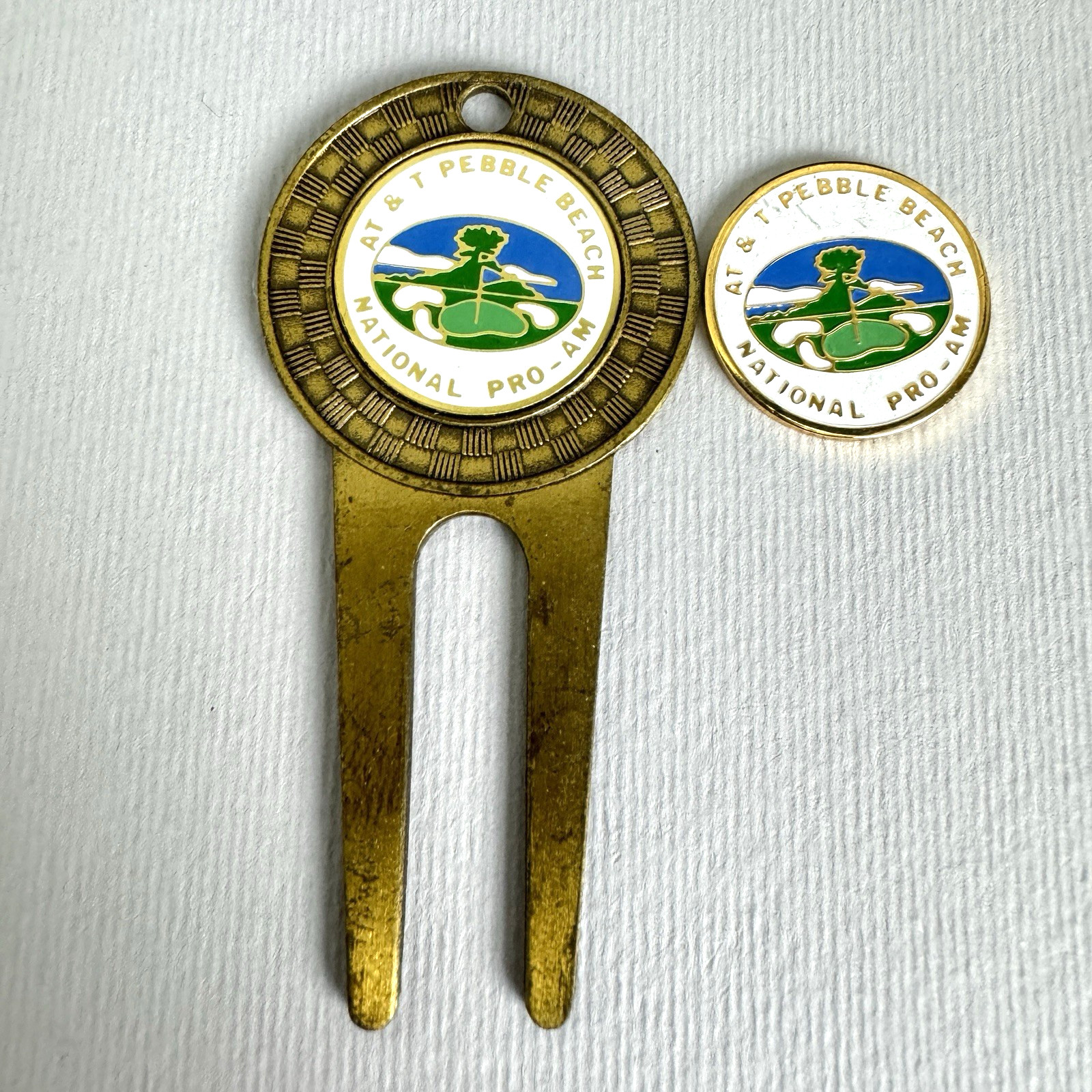 VTG AT&T Pro-Am Pebble Beach Golf Divot Tool Ball Marker Gold Tone