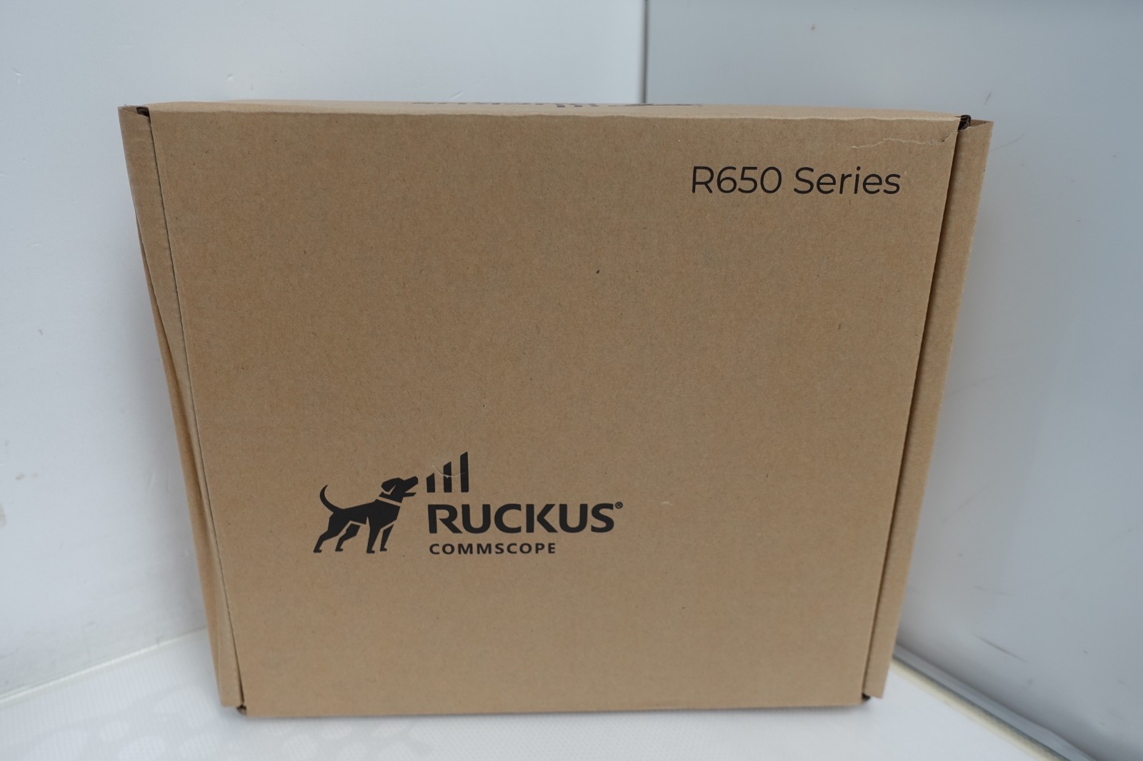 Ruckus R650 Dual-Band Wi-Fi 6 802.11 ax Wireless Access Point 901-R650-US00
