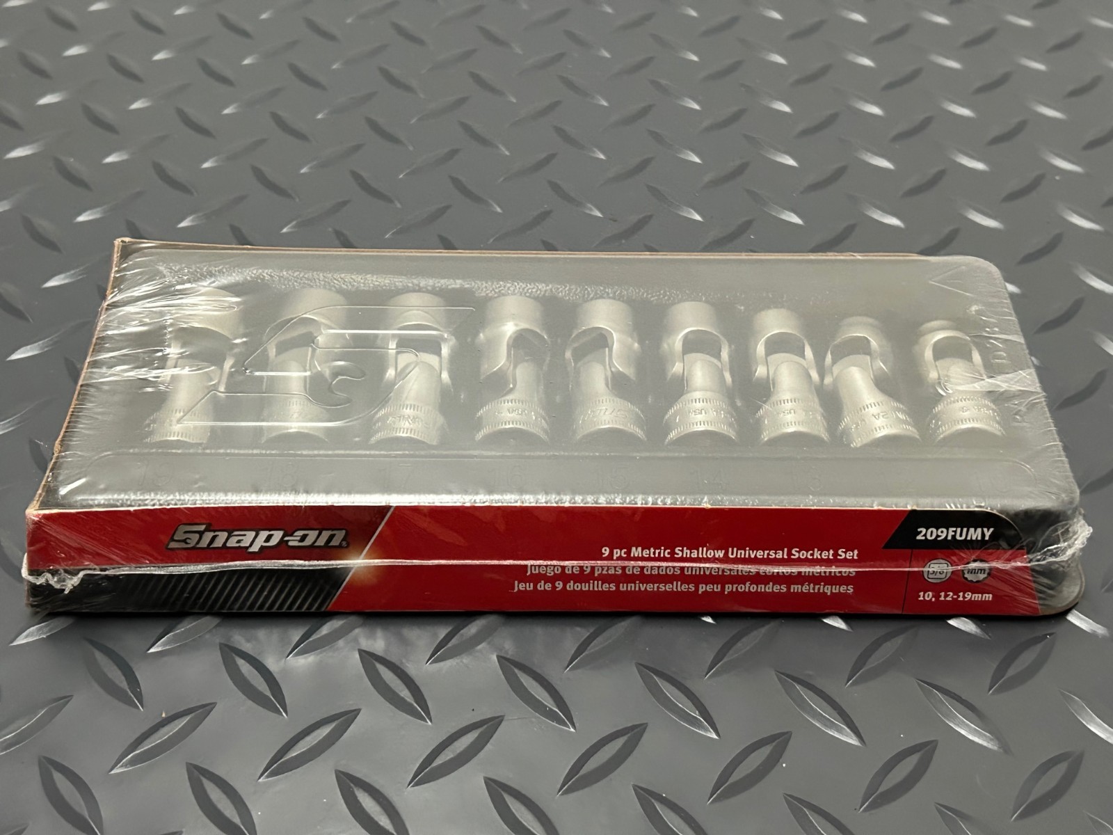 Snap-on NEW 9 Pc 3/8" Drive 12-Point Metric Shallow Universal Socket Set 209FUMY
