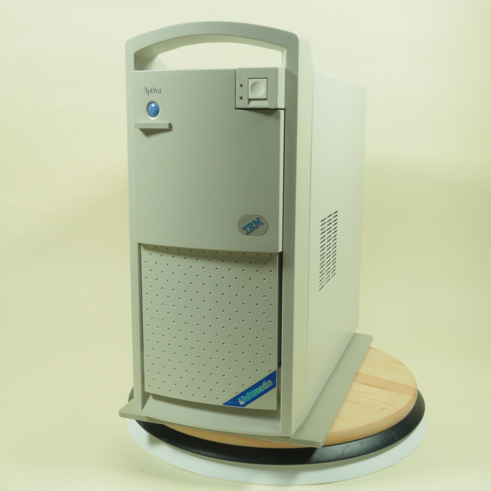 Vintage IBM Aptiva 2168-M62 Computer Tower Case Beige