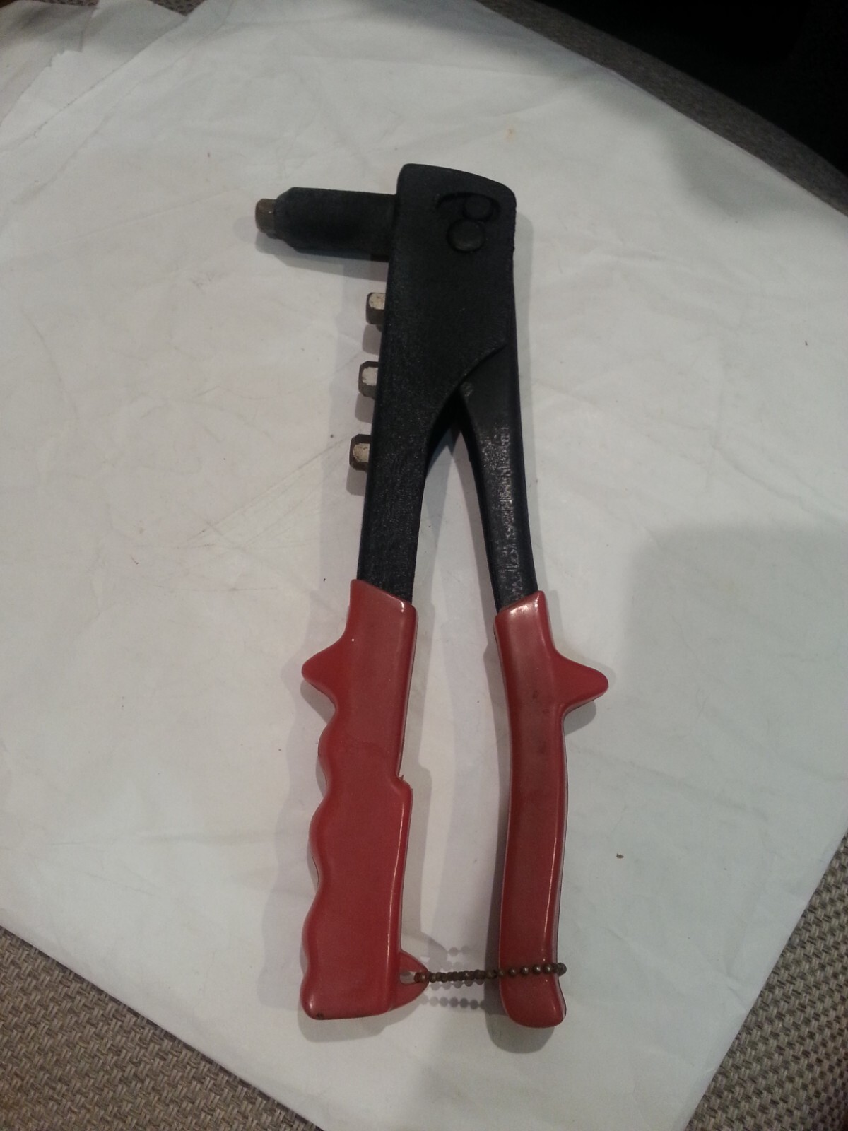 Heavy Duty 4 Head Nozzle Pop Rivet Tool Hand Riveter Tool Black and Red