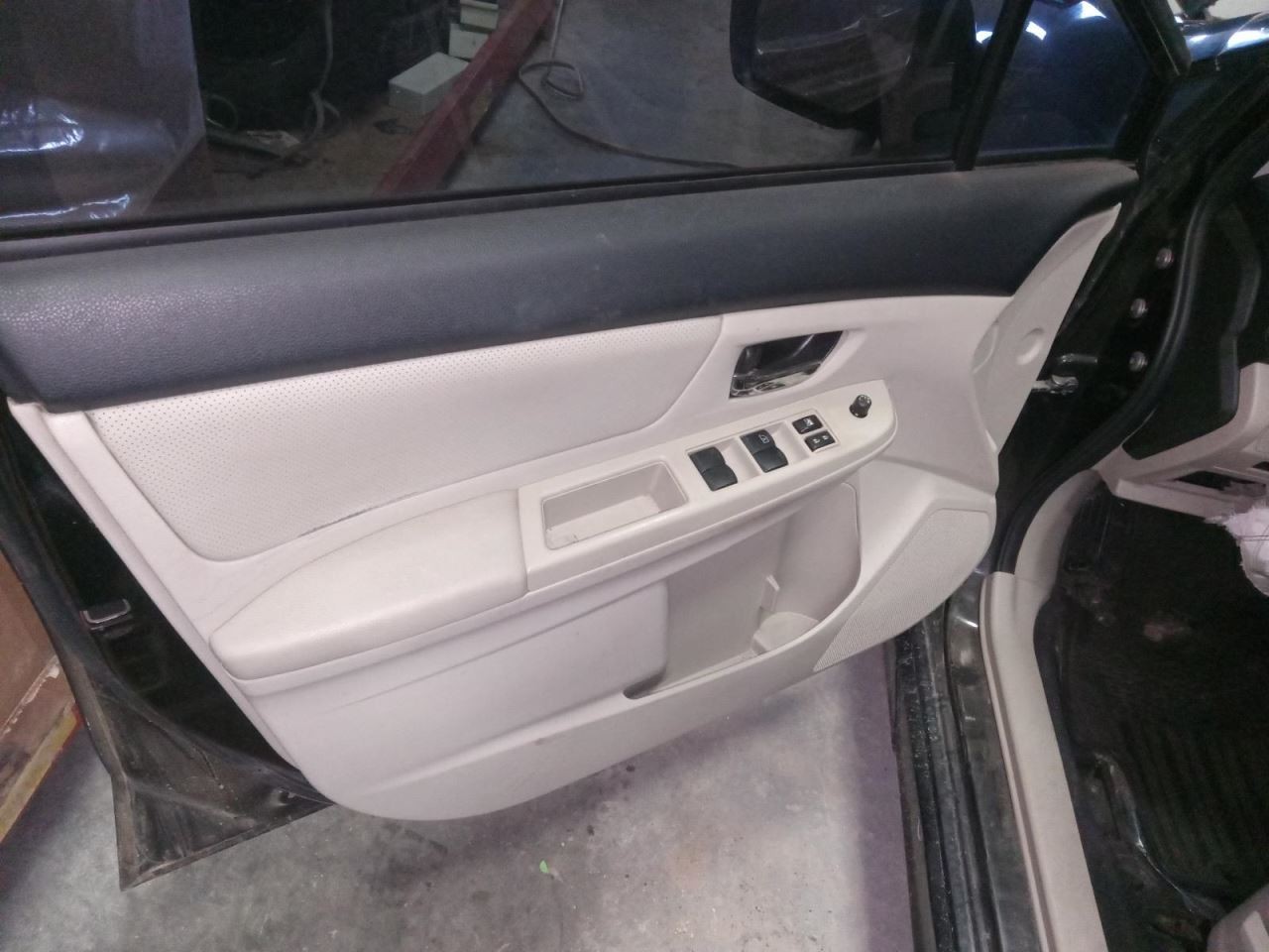 Passenger Right Front Spindle/Knuckle Fits 05-14 LEGACY 1460744