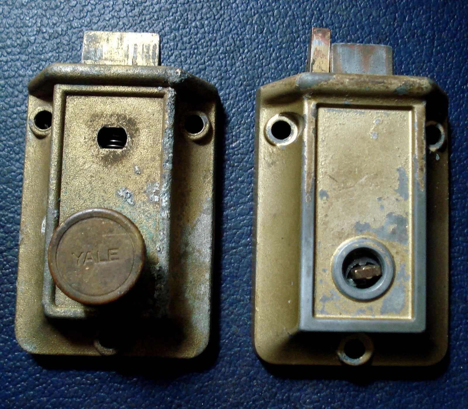 PAIR OF CIRCA 1930's ERA YALE DEAD BOLT DOOR LOCKS FOR PARTS OR REPAIR