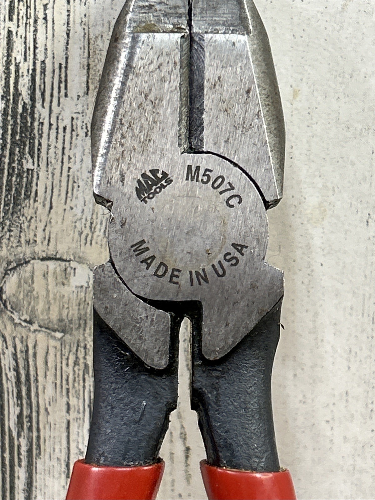 Mac Tools 7” Lineman’s Rounded Nose With Cutter Pliers M507C