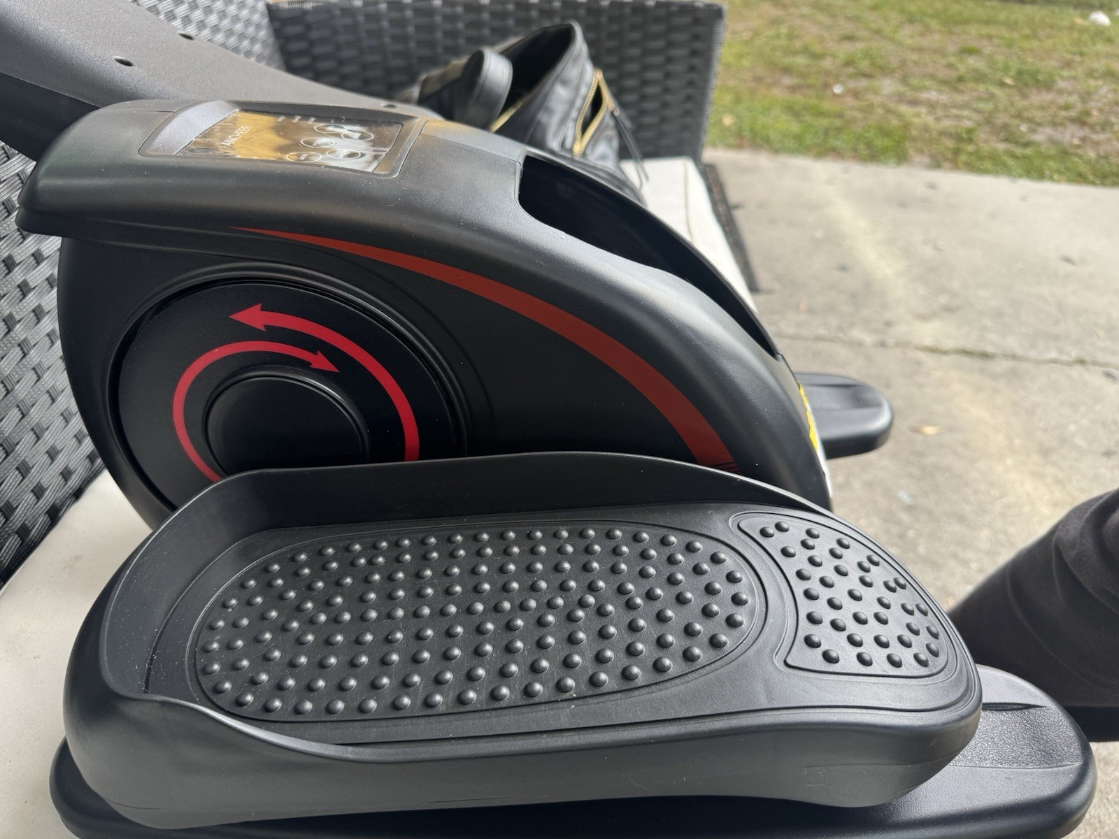 elliptical exercise machine under desk electric