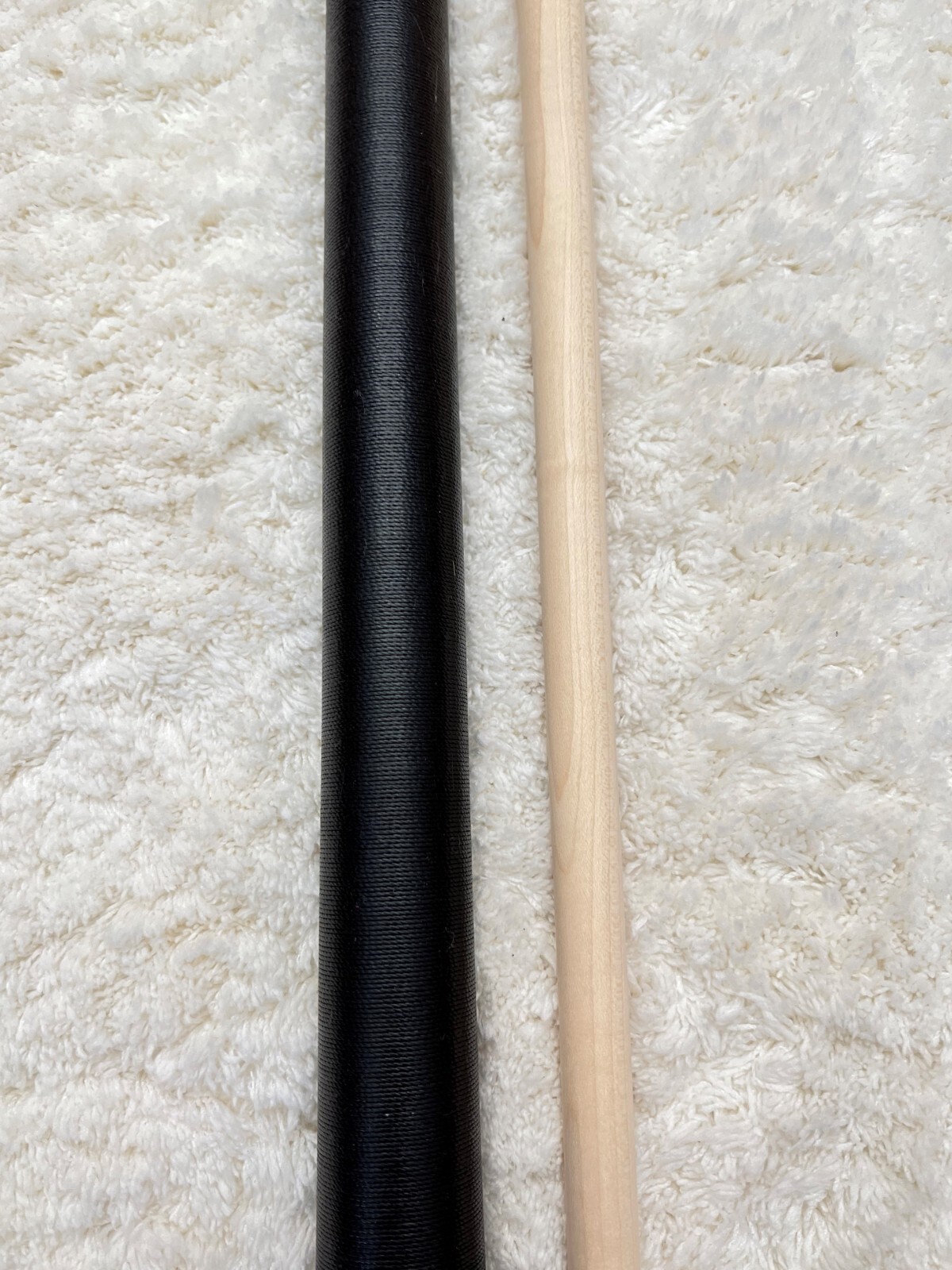 IN STOCK, New McDermott Lucky L16 Pool Cue, FREE Priority Shipping (Black)