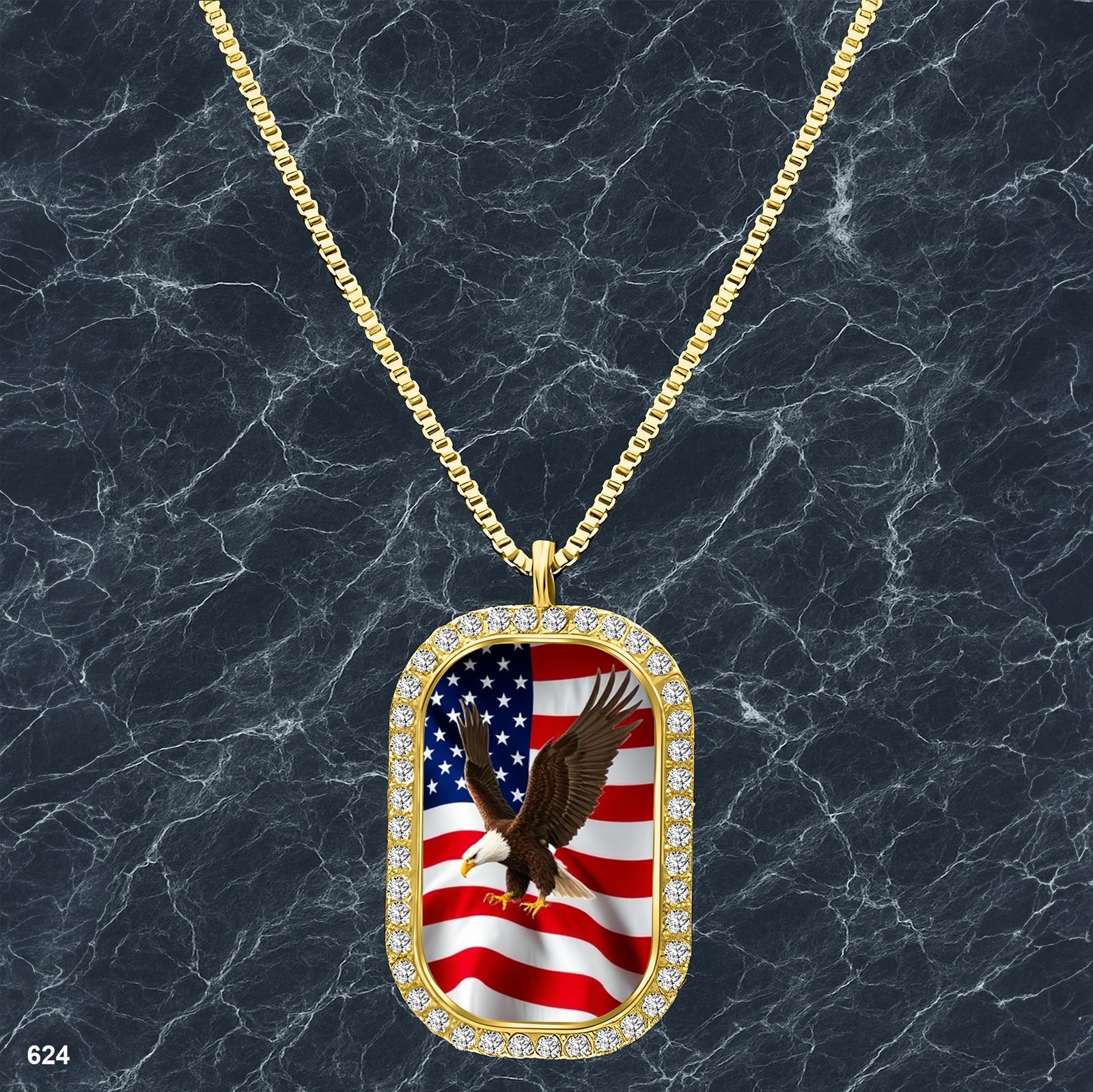 Amazing USA American Flag Pendant Necklace Picture Design Lovely Gold Tone Keeps