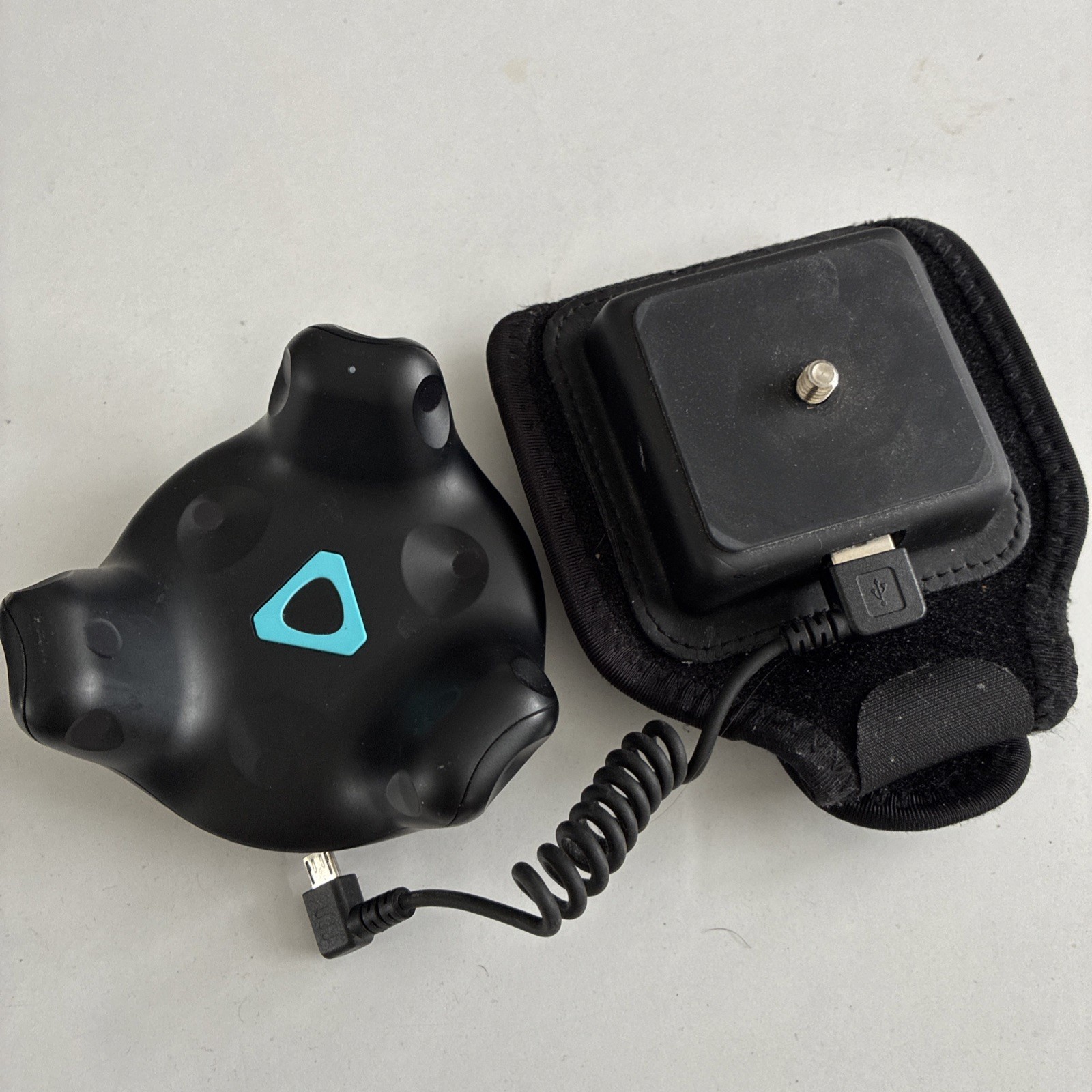 HTC VIVE Tracker 2.0 - For Full Body Tracking, Virtual Production, Model 2PYV200