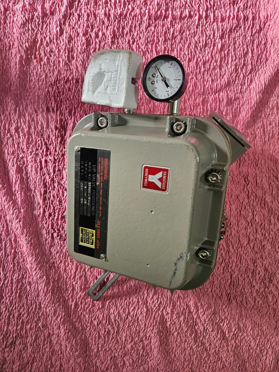 YAMATAKE HONEYWELL VPI05-X-8 I/P Valve Positioner