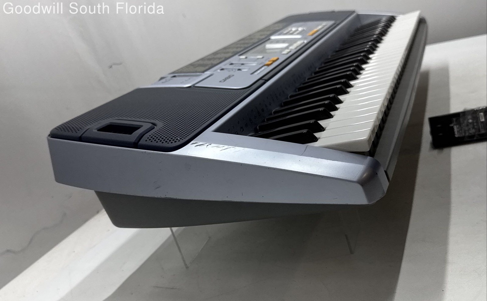 Casio LK-110 Gray 61-Key Portable Beginner Electronic Keyboard Not Tested