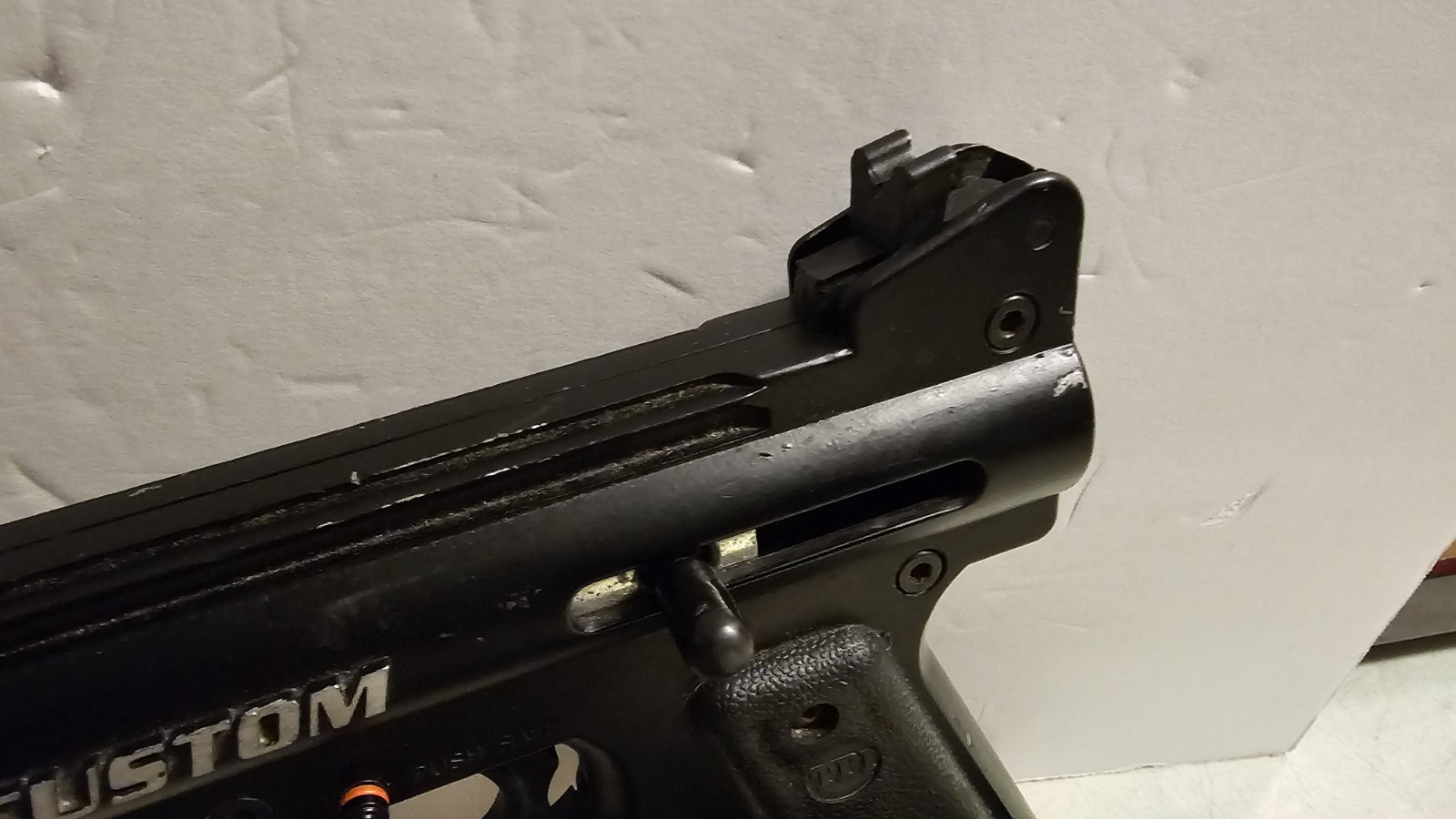 Tippmann Model 98 Paintball Gun And Accessories