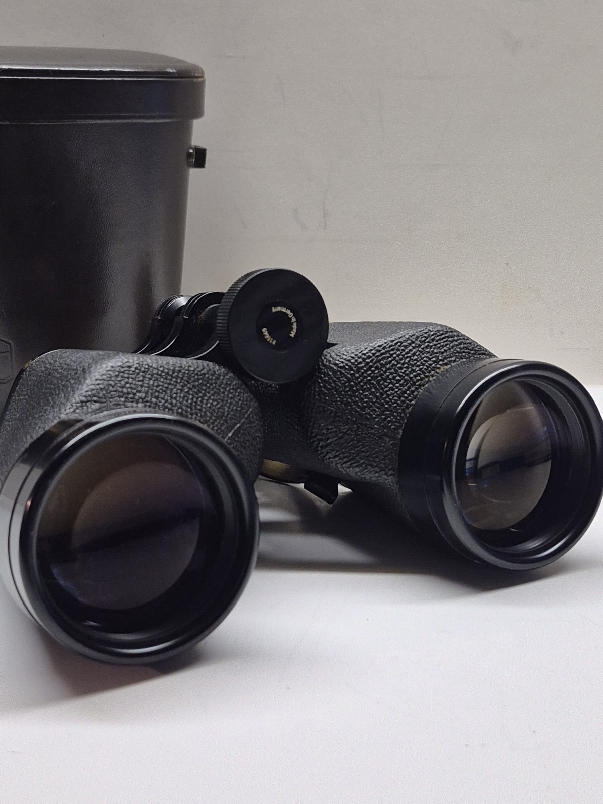 Carl Zeiss  8x50 B West Germany Binoculars w/Case NMint Optics. B4