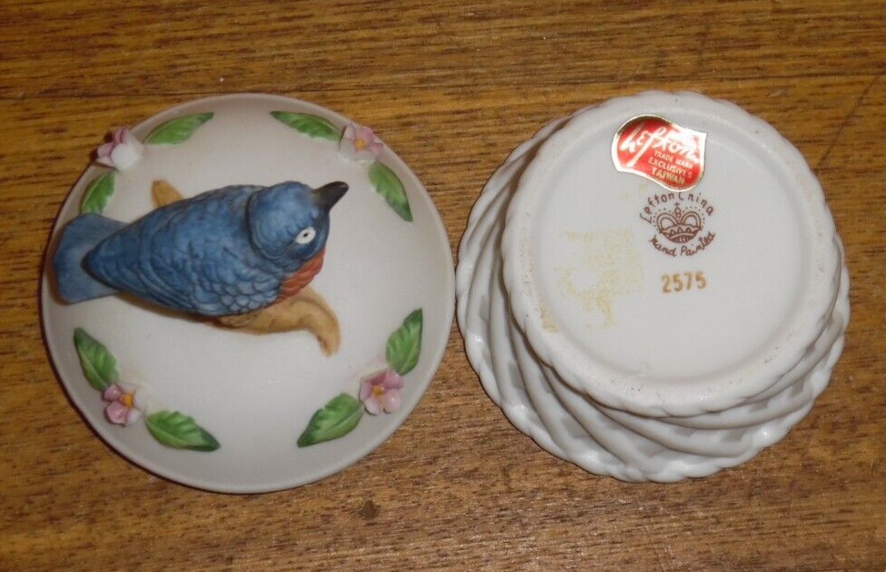 Lefton China 2575 Bird Trinket Box