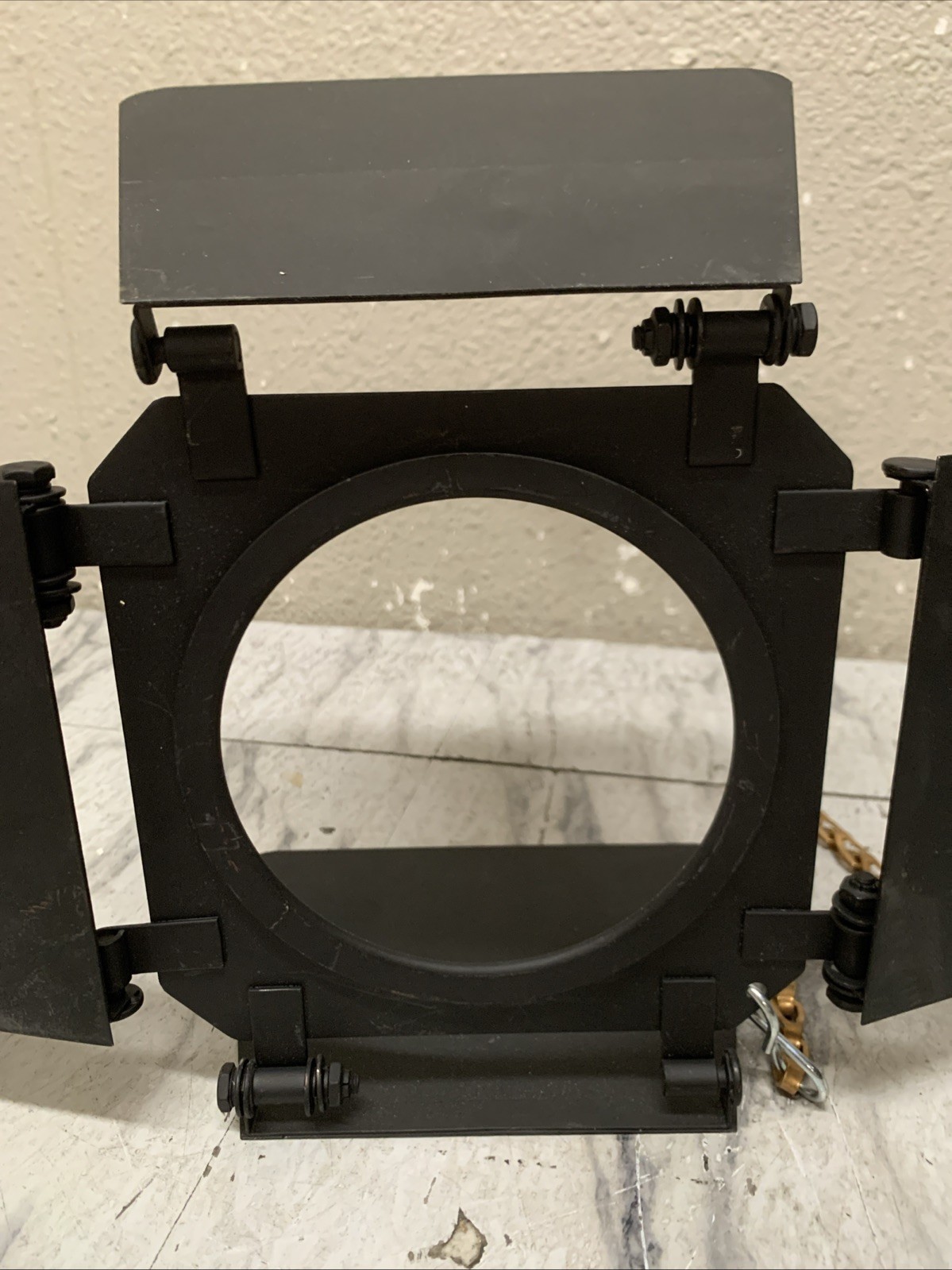 Mole Richardson Barn Doors Light Shield, Mini. With A Chain And Hook