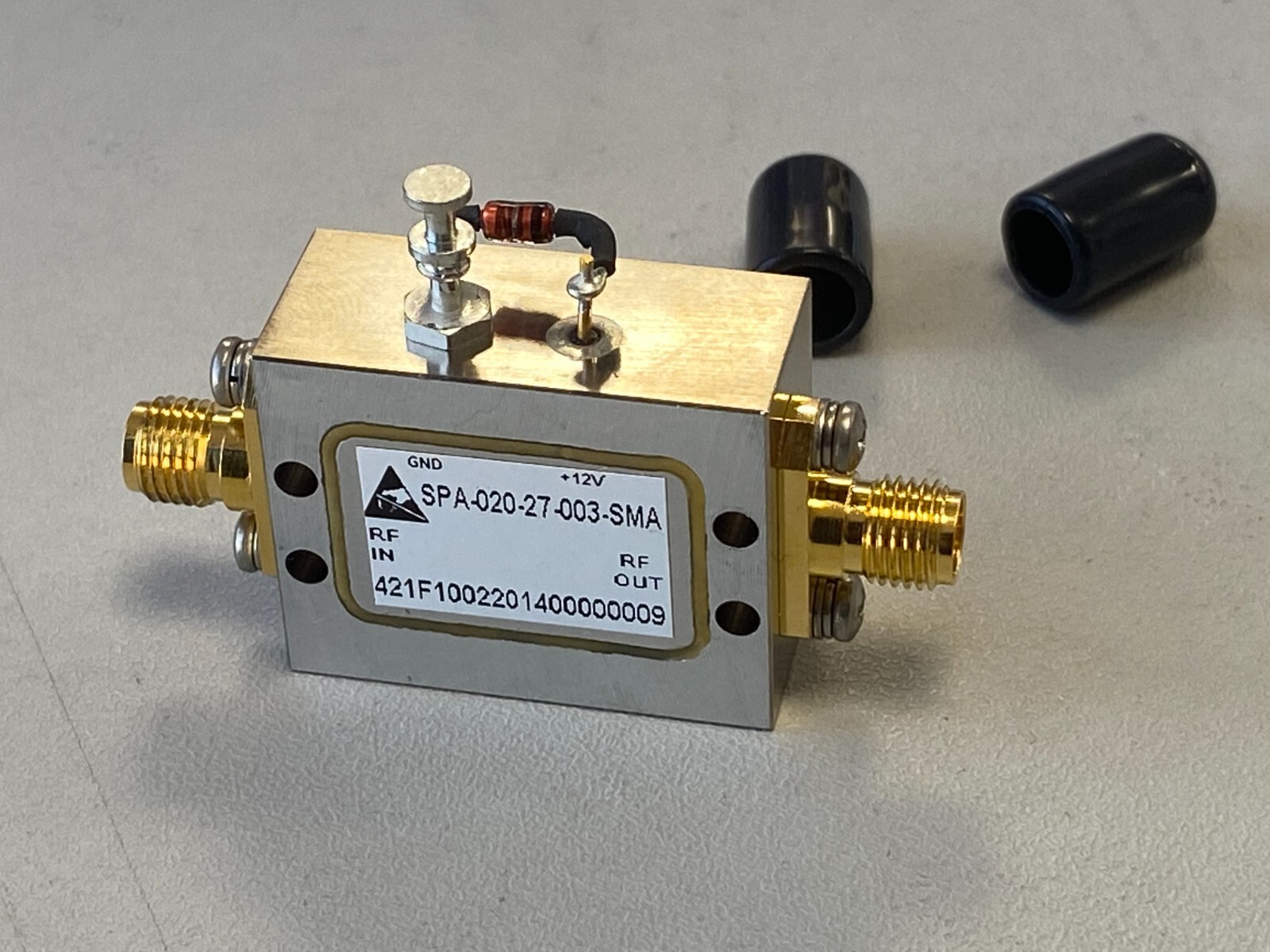 RF AMPLIFIER 0.5-2.5GHz 30db 27dbm 12V 0.2A SPA-020-27-003-SMA