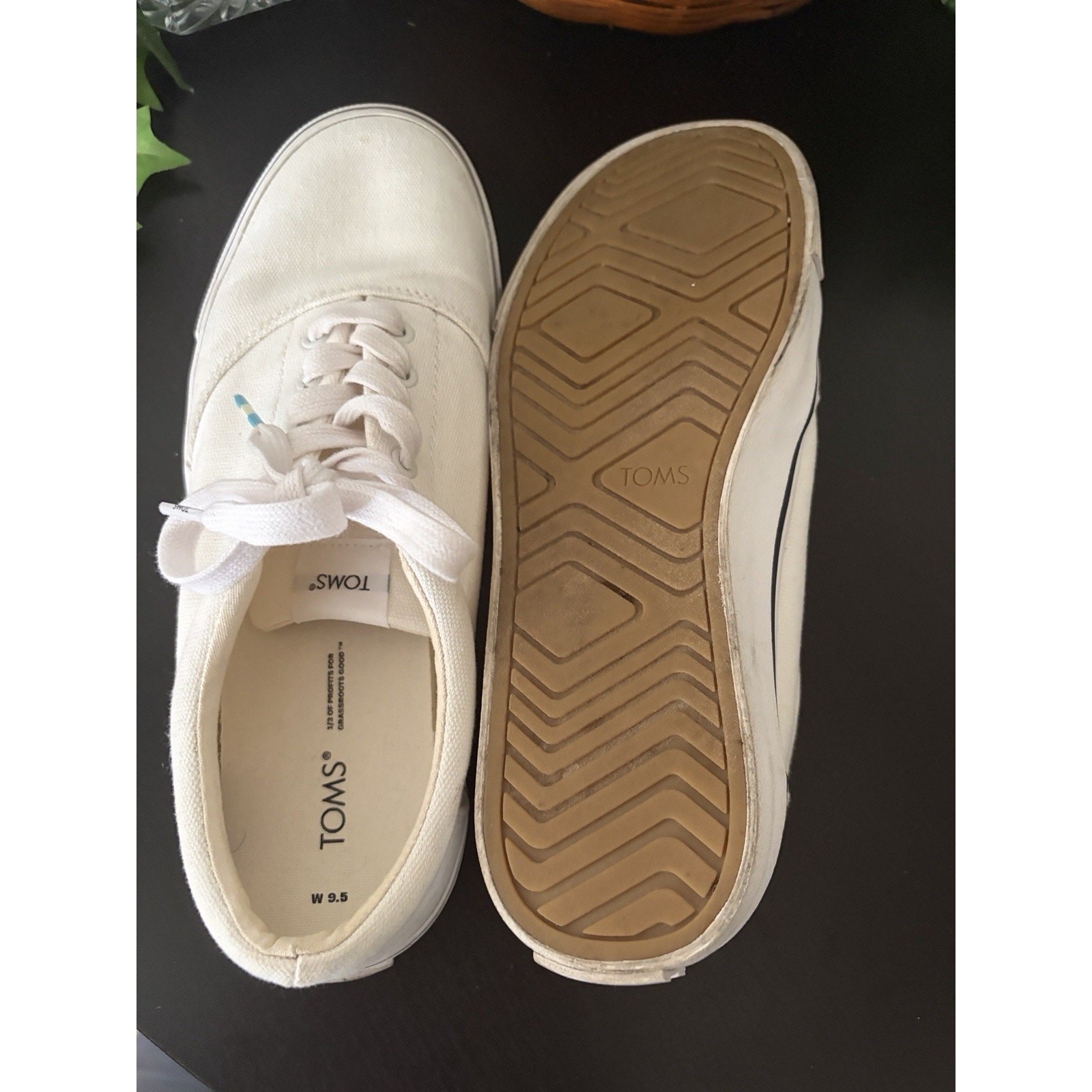 Tom’s - Alex Sneaker Women’s 9 1/2