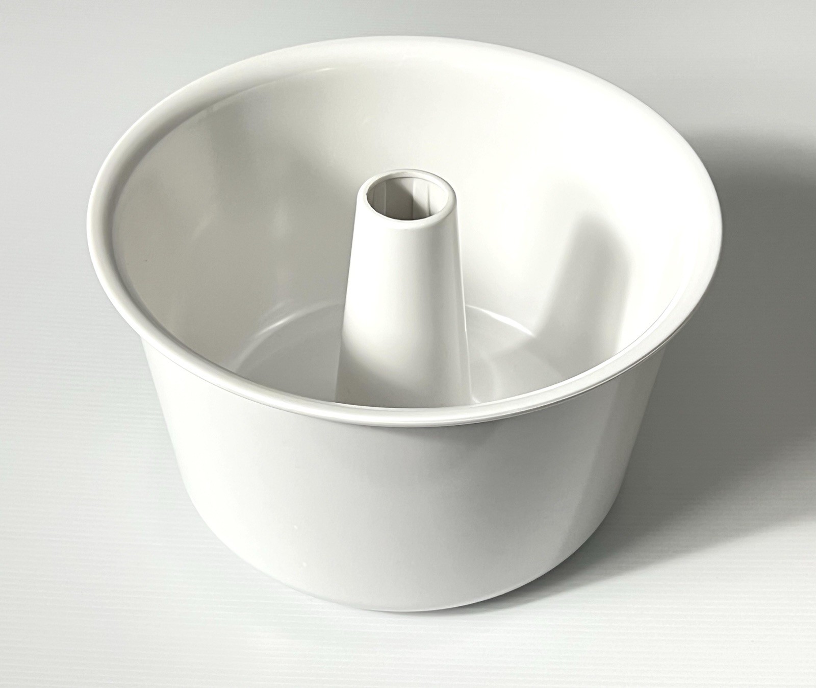 NuTone Food Center White Melamine Mixing Bowl No. D-26100