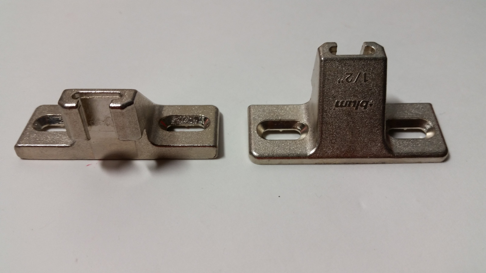 TWO (2) NEW BLUM 1/2" overlay MOUNTING PLATES 130.1100.23,  for COMPACT 33