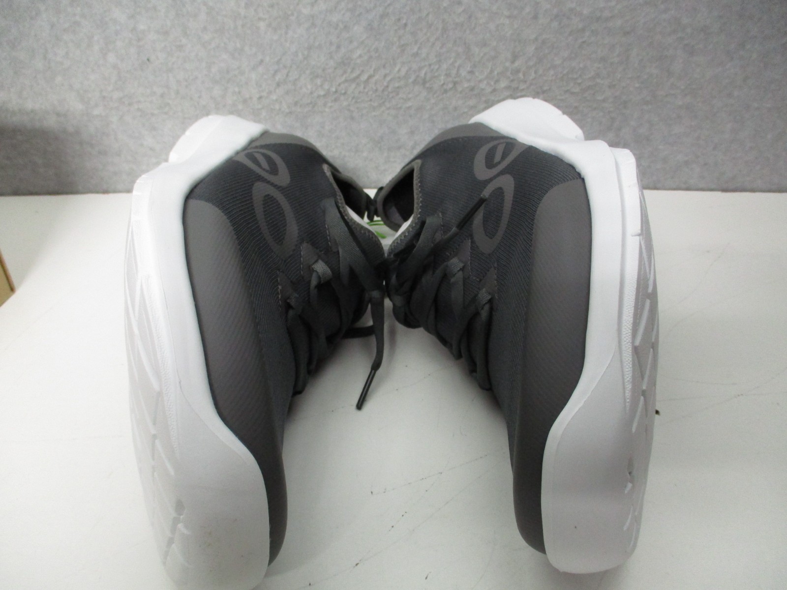 OOFOS OOMG Sport LS Volcanic Ash Gray Shoes Lace Recovery Comfort Mens Sz 12