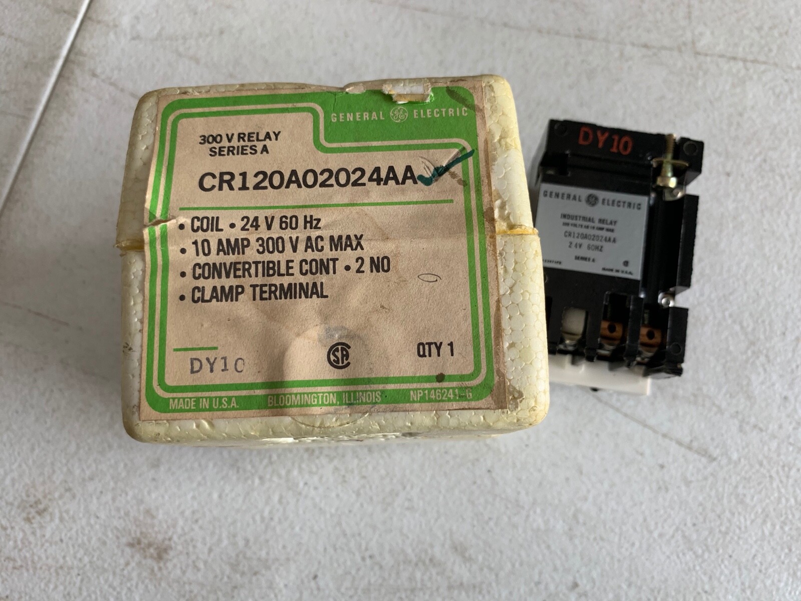 One (1) General Electric CR120A02024AA 300V Series A Relay 24V Coil, NOS
