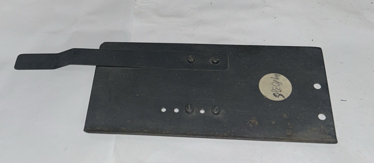 A980385 Hold down