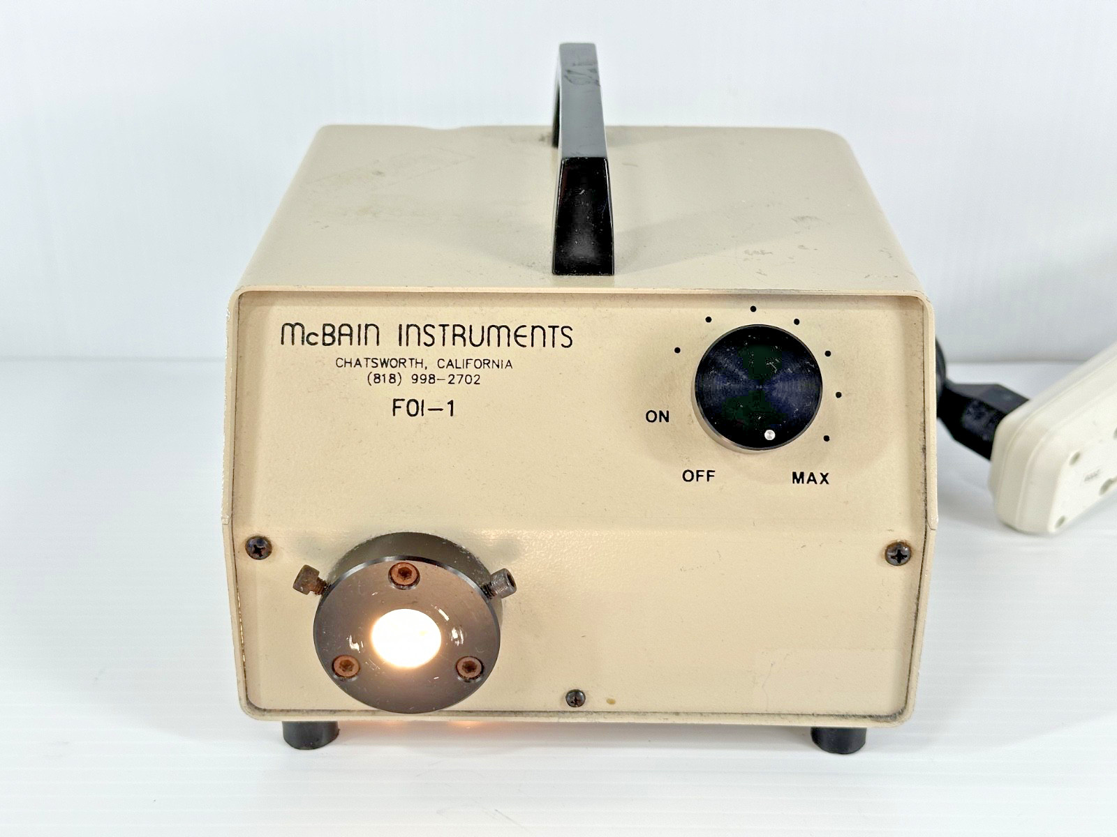 McBain Instruments FOI-1 Fiber Optic Illuminator Light Source Tested Working