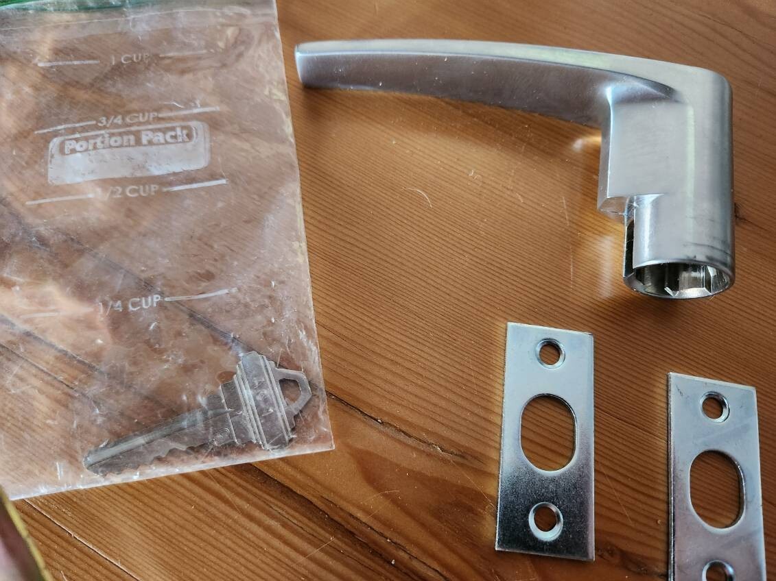 Stanley Commercial Door Hardware - Storeroom Function - F86 - GR2 Square