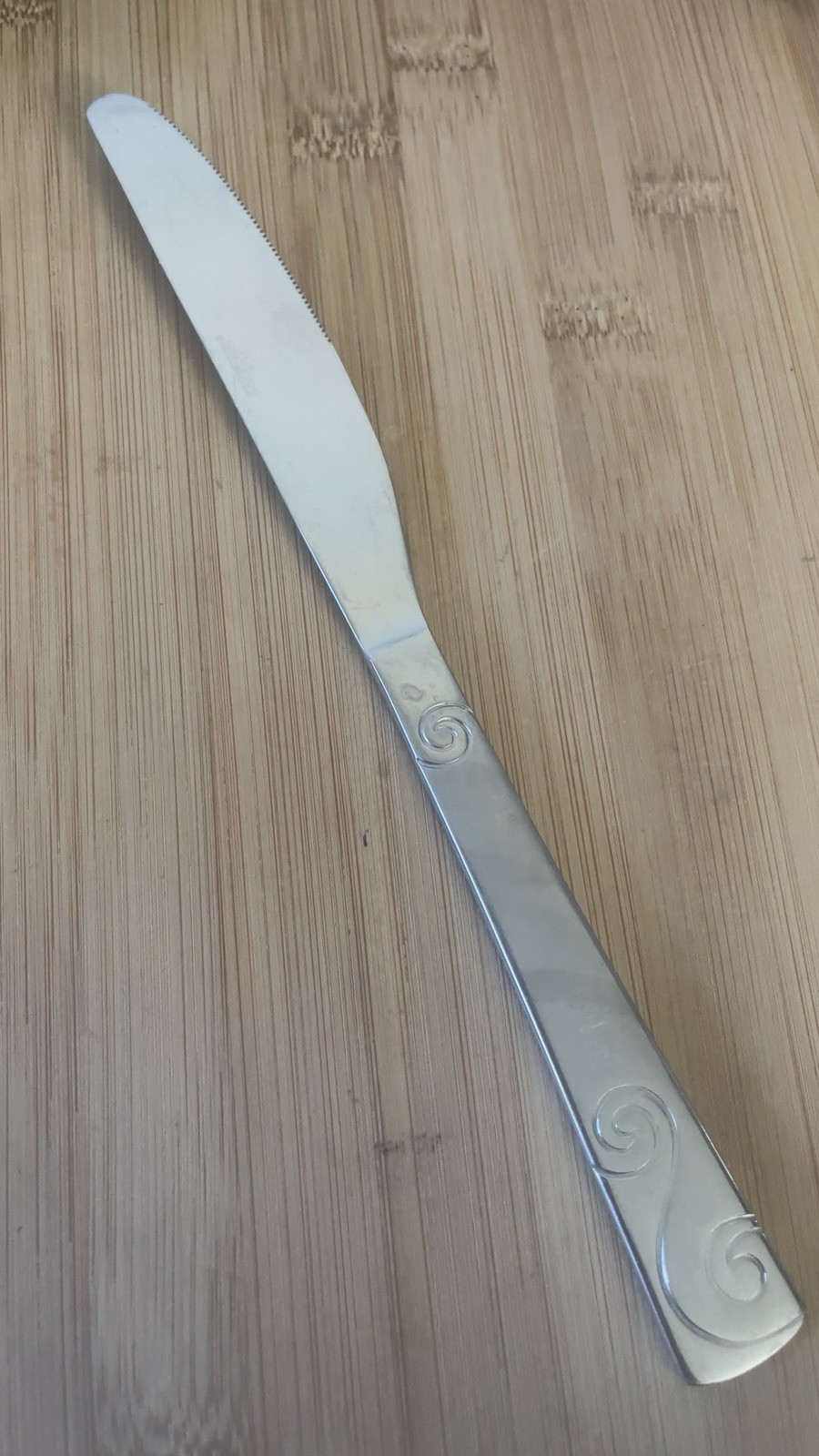 Cambridge SAND SCRIPT Glossy Curls Frost Handle Stainless DINNER KNIFE 9"