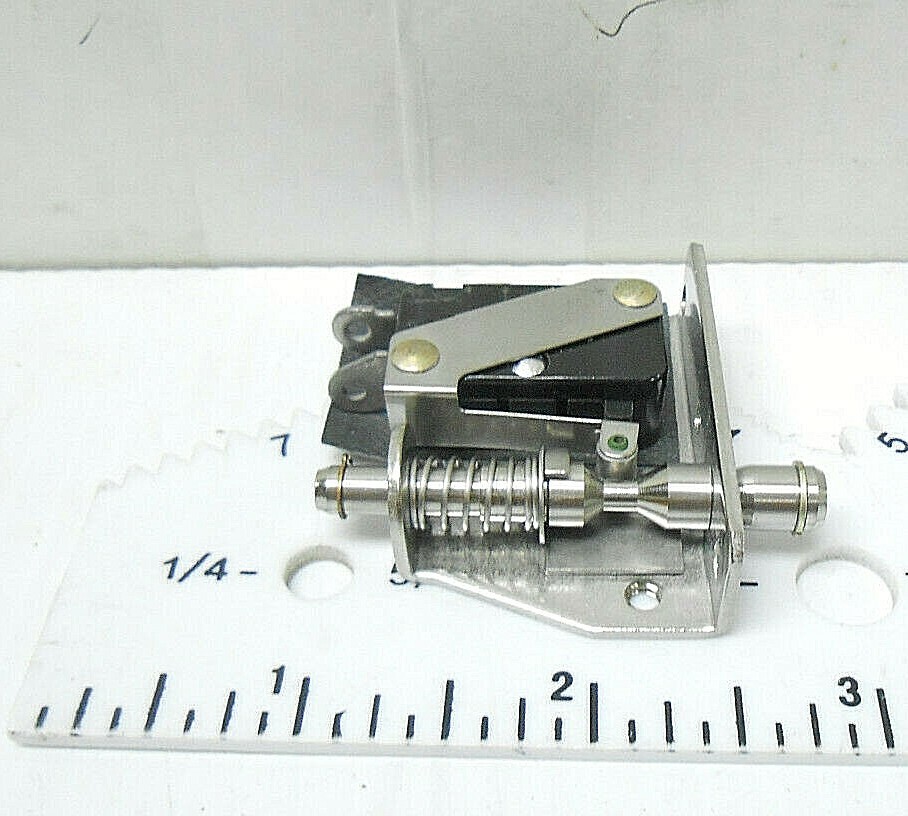 3AC13 MICROSWITCH PUSH SWITCH, 250 VOLTS/ 10A MPS NEW OLD STOCK