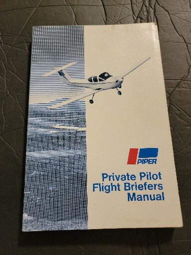 VINTAGE 1983 PIPER PILOT  MANUAL. EXCELLENT